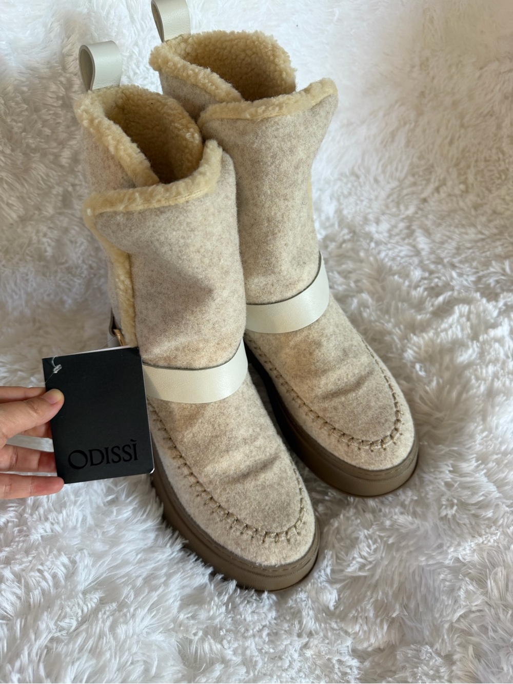 SUKI WHITE FELT WINTER BOOTIE